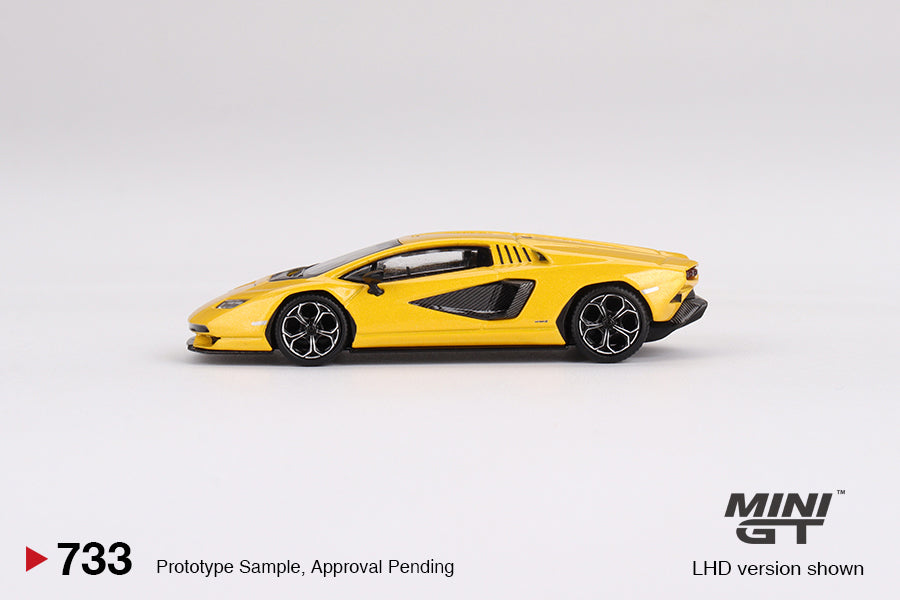 TSM Mini GT 1:64 Lamborghini Countach LPI 800-4 New Giallo Orion