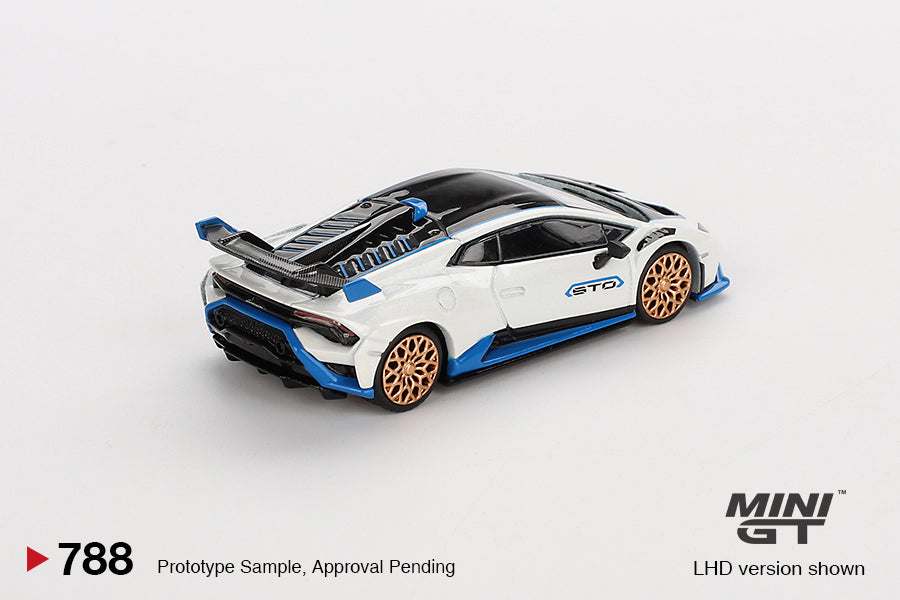 TSM Mini GT 1:64 Lamborghini Huracán STO Bianco Asopo RHD