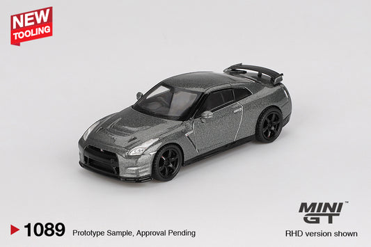 Mini GT 1:64 NISSAN GT-R 2013 Dark Metal Gray (NISMO R35 CRS Version)