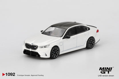 TSM Mini GT 1:64 BMW M5 Alpine White RHD
