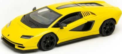 1:24 Lamborghini Countach LPI 800-4 Yellow Diecast Model Car